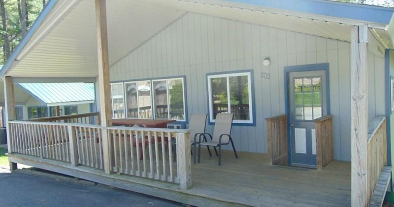 Depe Dene Resort Lake George Exterior photo