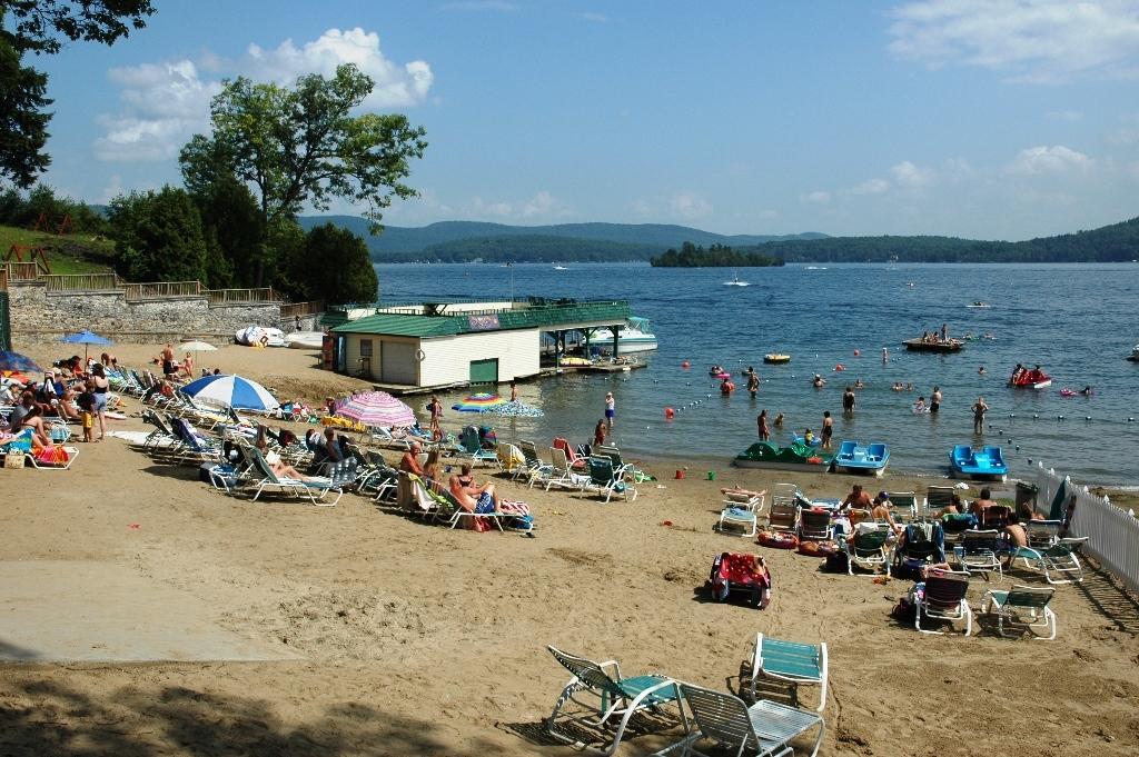 Depe Dene Resort Lake George Exterior photo